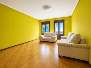 Flat in Grado. Piso en venta en grado, 3 dormitorios.