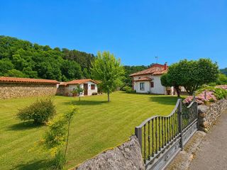 Casa a Piloña. Casa en venta en piloña, 3 dormitorios.
