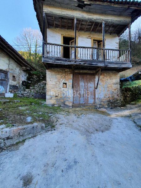 Foto 7230aed8-38ef-49e1-b1c2-3afc90684e8a. Casa a Grado