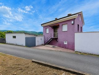 House in Candamo. Casa en venta en candamo, 1 dormitorio.