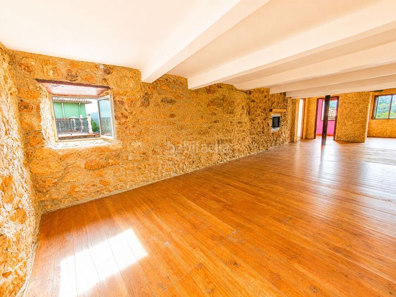 Foto 3f0e7011-ea30-44cb-8077-4bda5bbe217d. Casa amb calefacció aparcament a Grado