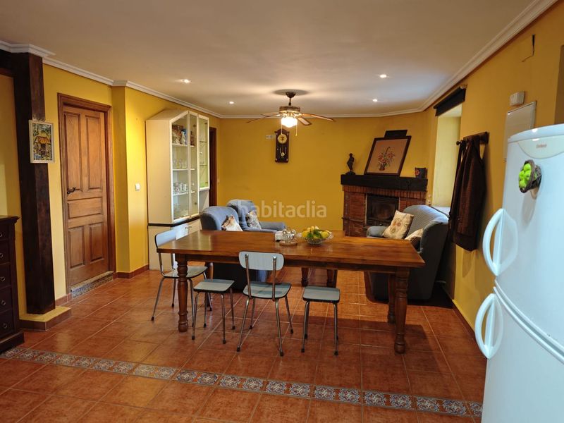 Foto 8f47160d-9158-4584-83d3-ded644023880. Casa amb calefacció aparcament a Salas