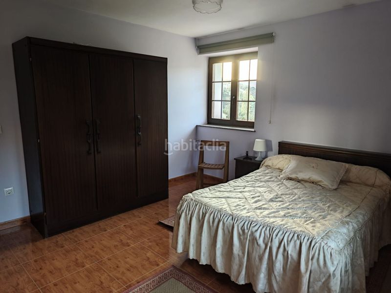 Foto c2942458-a3b4-476d-83de-d17e932846ef. Casa amb calefacció aparcament a Salas