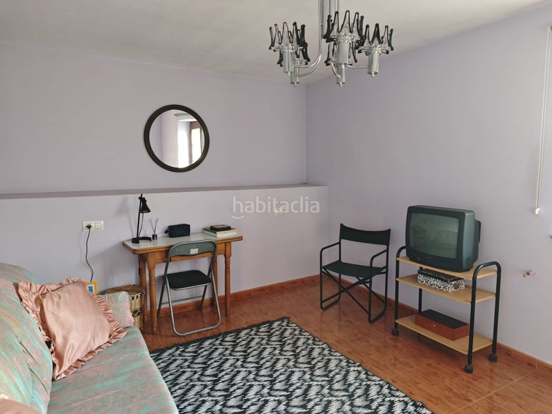 Foto f5c616f1-7530-4ae2-9e67-a49cffc4fd60. Casa amb calefacció aparcament a Salas