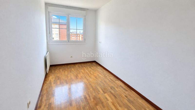 Foto 3c85097c-a7ee-44a1-a7ea-28eb57d0d24c. Etagenwohnung mit heizung parking in Corredoría - La Carisa - Prado de La Vega Oviedo