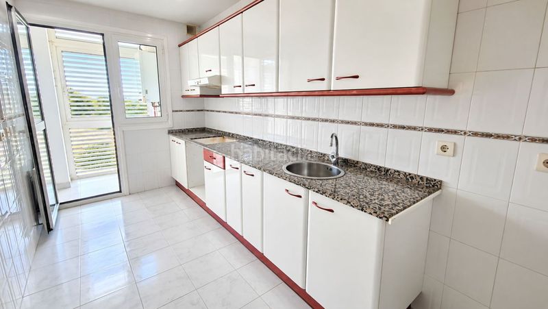 Foto 532a7dd7-2571-45e9-b2bb-81ad3e312c7f. Etagenwohnung mit heizung parking in Corredoría - La Carisa - Prado de La Vega Oviedo