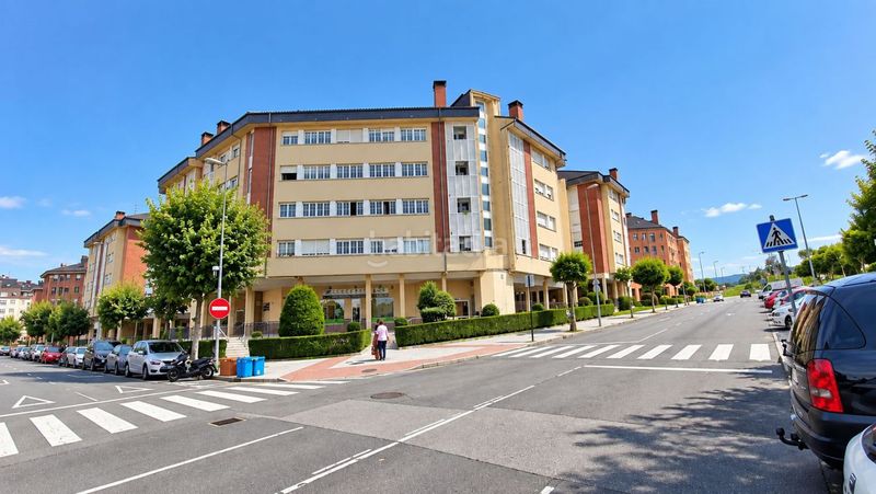 Foto 94aa2daa-100a-4b1c-b6cb-2c3824f54a6a. Etagenwohnung mit heizung parking in Corredoría - La Carisa - Prado de La Vega Oviedo