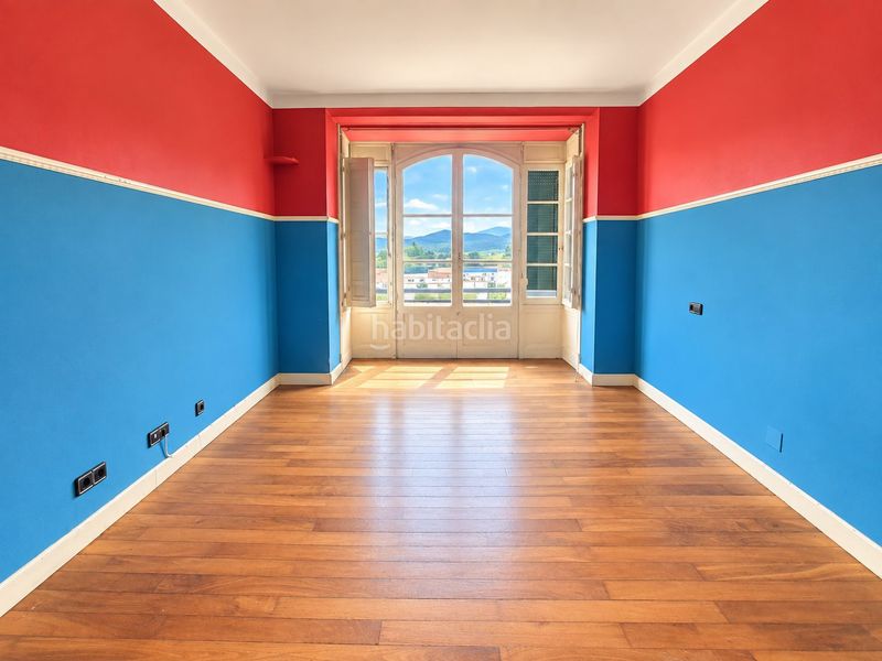 Foto b5a5b23d-b8a6-4acc-9fef-053e5acfeda4. Casa amb calefacció aparcament a Pravia