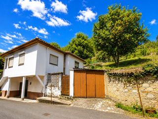 Casa a Candamo. Casa en venta en candamo, 3 dormitorios.