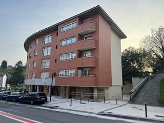 Local commercial à Zizurkil. Local en venta en zizurkil
