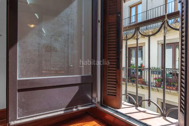 Foto 36b0354d-5058-4e19-b986-f025160e8b9e. Piso  en Parte Vieja, junto al boulevard. en Parte Vieja Donostia - San Sebastián