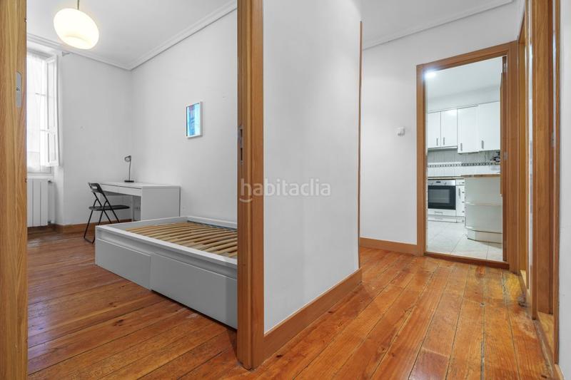 Foto a616d925-9b51-4fd8-a952-c07f196cc88d. Pis amb calefacció a Gros Donostia - San Sebastián