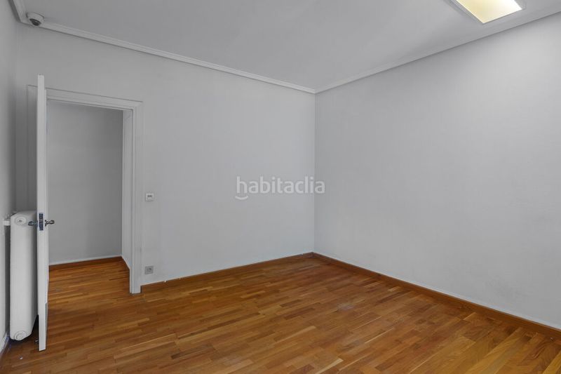 Foto 4250e44d-8432-4a70-8929-2eccca39c1f8. Etagenwohnung mit parking in Egia Donostia - San Sebastián