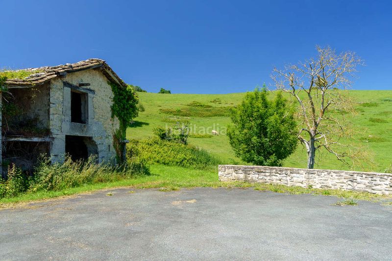 Foto 5d7b696a-6ef1-4fe0-a6e3-d478ebd10eb3. Casa amb calefacció aparcament a Ayala / Aiara