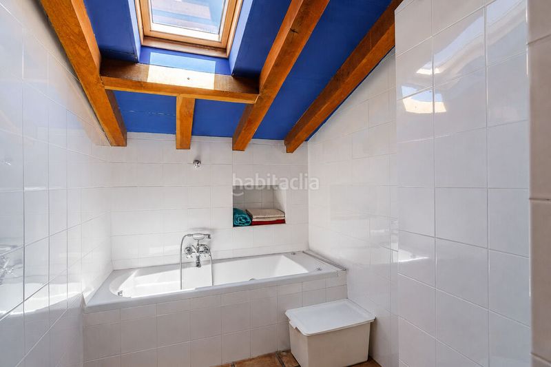 Foto a3b635ae-c303-481d-9377-6ba86f68314c. Casa amb calefacció aparcament a Ayala / Aiara