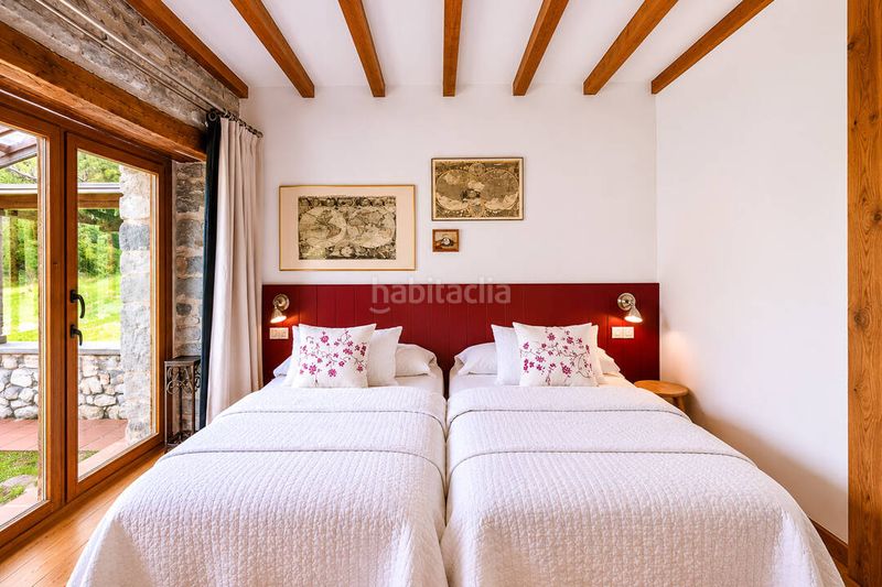 Foto ba36f9a7-73ee-445b-aa6e-08c16108754b. Casa amb calefacció aparcament a Ayala / Aiara