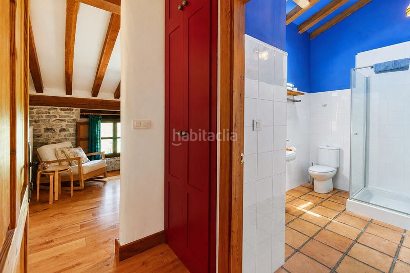 Foto d1f23aa1-8a39-472e-b059-79ebb16b10df. Casa amb calefacció aparcament a Ayala / Aiara