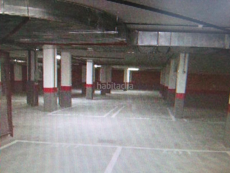 Foto df42b727-5dcd-4a89-b111-45b20b80bccb. Autoparkplatz in Urbi Basauri
