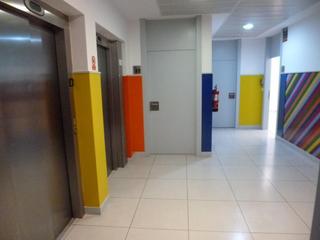 Bureau à Erandio. Oficinas en enekuri de 700 metros cuadrados a estrenar con techo