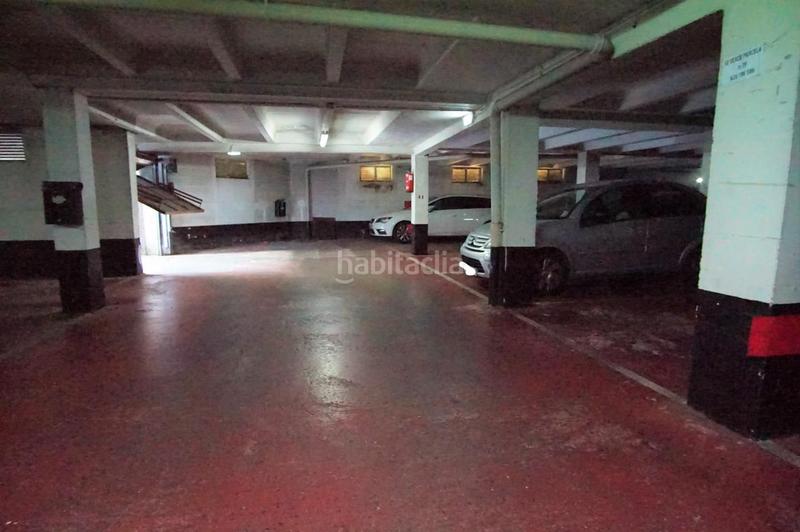 Foto f7d22634-db92-48c2-9ce2-6d3eaed78074. Aparcament cotxe a Arrigorriaga