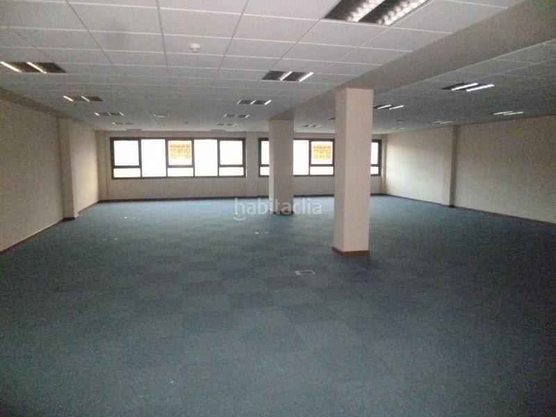 Foto c3487acc-7eb6-474a-9b10-946267c433a0. Miete büro mit parking in Derio