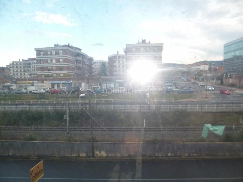 Foto d4fdc562-42fb-4d18-a376-14d397163634. Miete büro mit parking in Derio