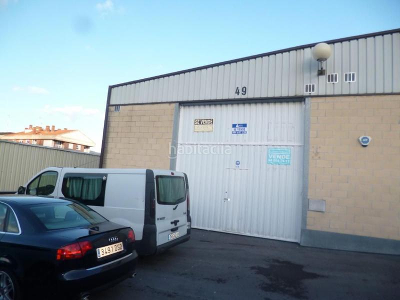 Foto 49ea7bff-3fc0-4d40-b10d-1bcb62453b2c. Capannone industriale in San Miguel Basauri