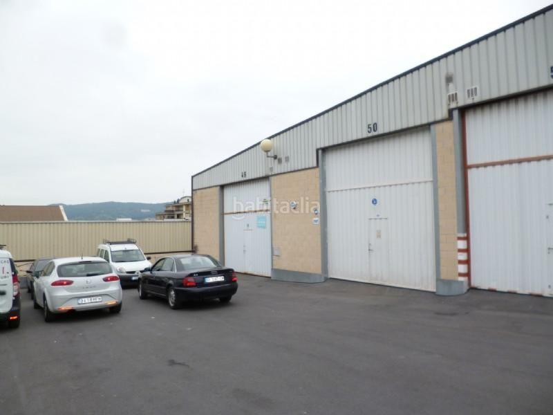 Foto f5116e28-d193-4abb-9769-54f5351ad44a. Capannone industriale in San Miguel Basauri