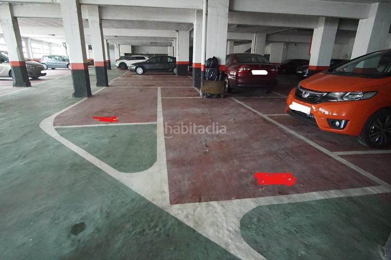 Foto adfaf5f5-7022-4be0-9ad5-c5c41df6d37b. Autoparkplatz in Kalero-Basozelai Basauri