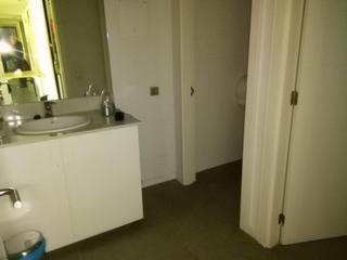 Bureau à Erandio. Local en venta y en alquiler en astraburua. oficina de 300 metro