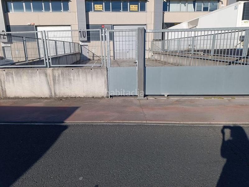 Foto db85ddad-8628-4b69-bf5c-bad8d18febb3. Rent industrial building in Derio