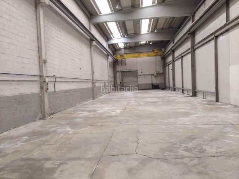 Foto 15af3bd2-5e7a-418a-ac12-edad1601cd45. Bâtiment à usage industriel dans Derio