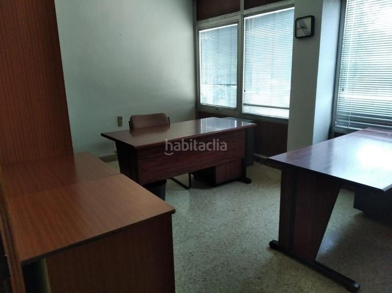 Foto 655f5107-f6fd-443a-b2a1-31fd69ecff6b. Bâtiment à usage industriel dans Derio