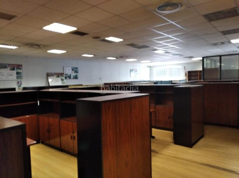 Foto 933e298b-5ea9-47ba-b3ba-3d05d2896b09. Bâtiment à usage industriel dans Derio