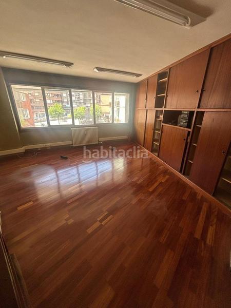 Foto d38541de-1170-4f6a-a0a6-4c64a71cf35a. Miete büro mit heizung in Centro-Ariz-Uribarri Basauri
