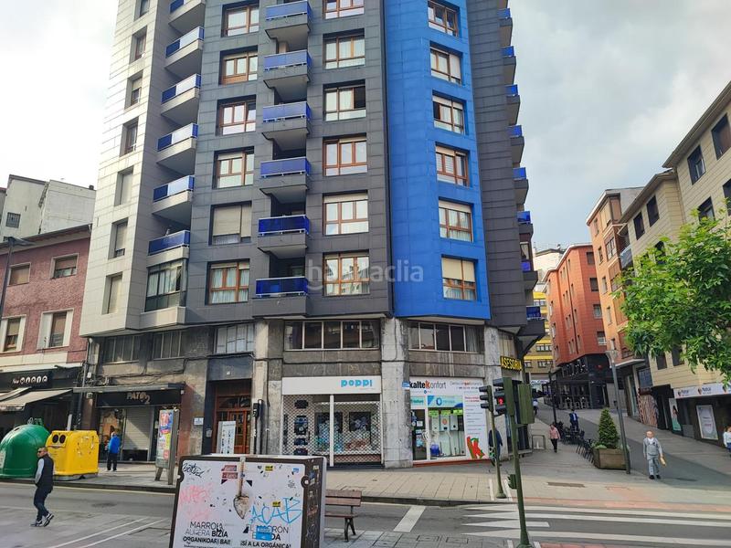 Foto f9a624ed-e3a4-46cb-a1fe-aabd3bfccf98. Miete büro mit heizung in Centro-Ariz-Uribarri Basauri