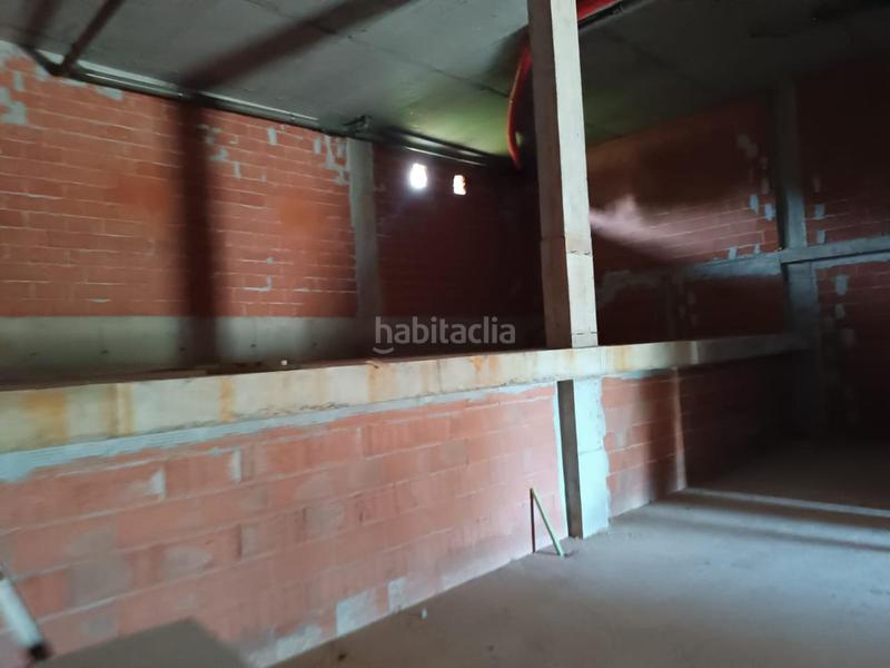 Foto b67d65fc-f0cd-4ec7-8d6d-f579a20d004f. Location local commercial dans Urduliz