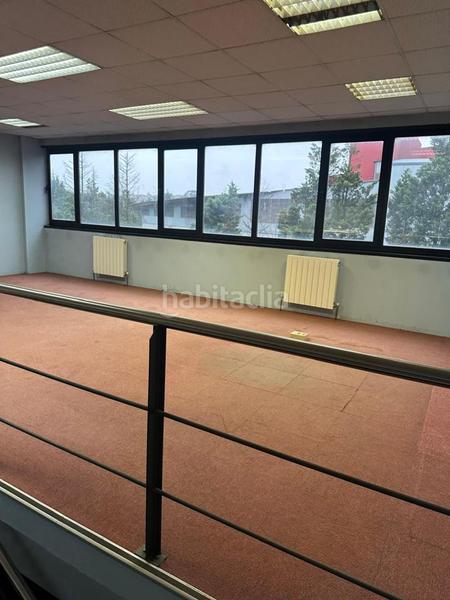 Foto f86e950a-909f-4f3f-9ae0-86b12a20333a. Nau industrial a Erandio