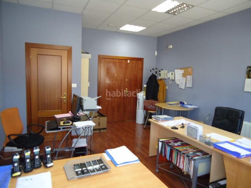 Foto 6d5ad5df-6b97-4f73-8ba6-98dee546f647. Büro in Pozokoetxe Basauri