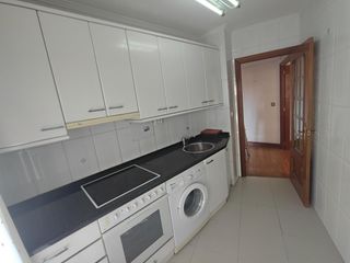 Etagenwohnung  Bentako plaza. Vivienda céntrica de 3 habitaciones.