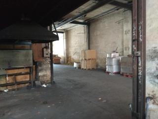 Lloguer Nau industrial a San Pedro de Deusto - La Ribera. Se alquila local en deusto de 634 m2 con una entreplanta de 230