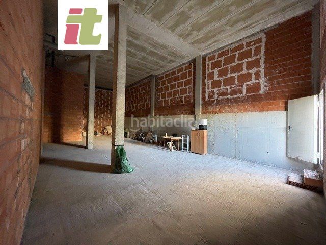 Foto 34a4085b-db54-49c3-b807-c19b995e8d3d. Location local commercial avec chauffage dans Urduliz