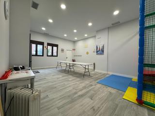 Local Comercial a Urduliz. Txikipark, con posibilidad de zona de juegos o espacio multifunc