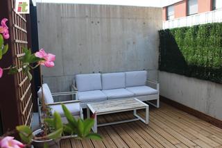 Planta baixa  Iturritzueta. Preciso bajo con jardín y terraza