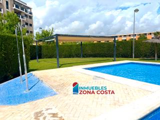 Appartement in Playa del Puig. Apartamento en la playa con piscina y garaje