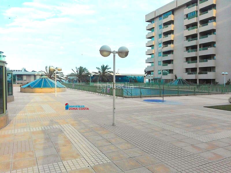Foto 5d9dbf7e-ed73-4fb6-a171-e504fb1efc88. Apartamento  con vistas al mar en primera linea en Alboraya
