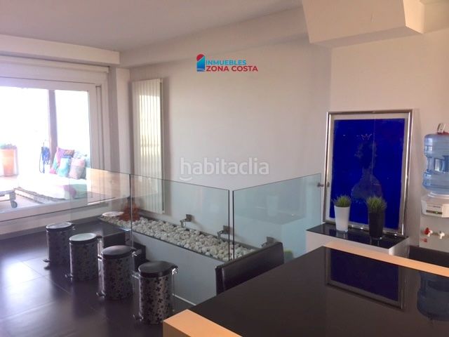 Foto 0ce6f17b-3931-4bbe-8776-22bc98e0c05e. Apartament amb piscina a Port Saplaya Alboraya