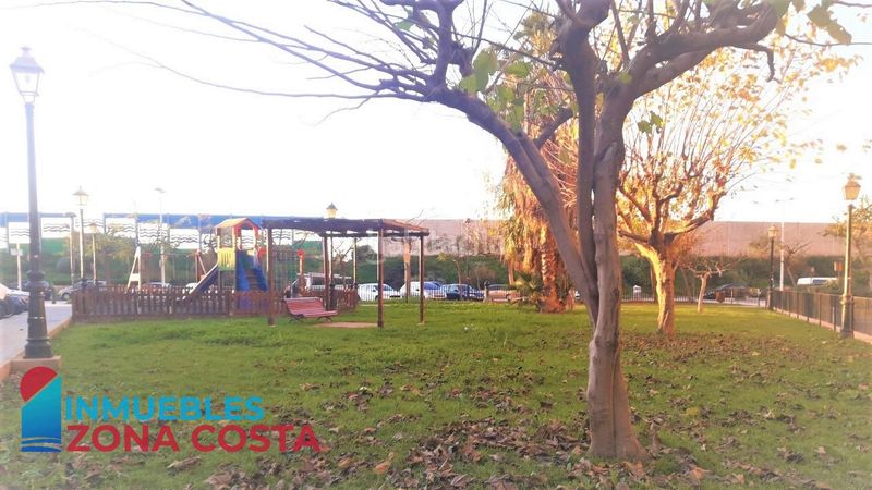 Foto 14c04175-f031-49b5-bc40-5da6be71b2c2. Apartament amb piscina a Port Saplaya Alboraya