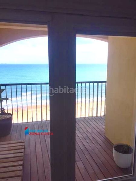 Foto d6c7ac14-6d96-4e5f-8067-1f8ebe92acb3. Apartament amb piscina a Port Saplaya Alboraya