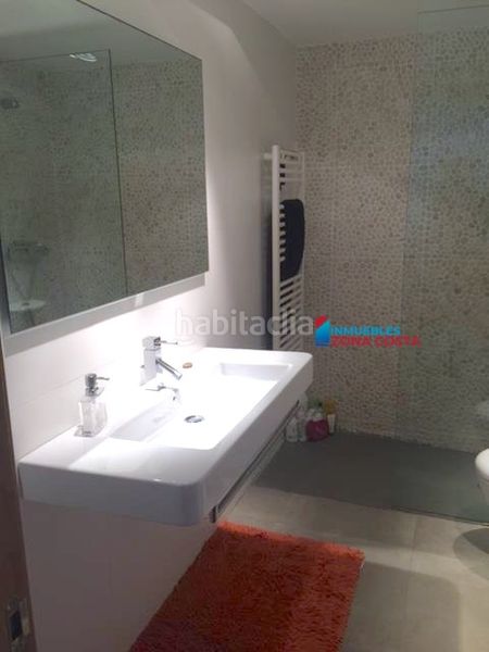 Foto ff0cb00b-ea5e-4c89-b0e7-5f1d34dfd8e6. Apartament amb piscina a Port Saplaya Alboraya